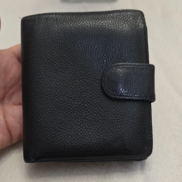 CHANEL Black Pebbled Leather Wallet - Picture 3 of 16